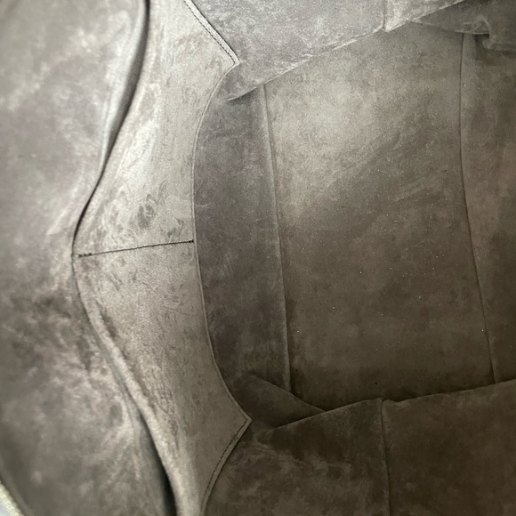 Louis Vuitton black leather top handle bag - Picture 11 of 13